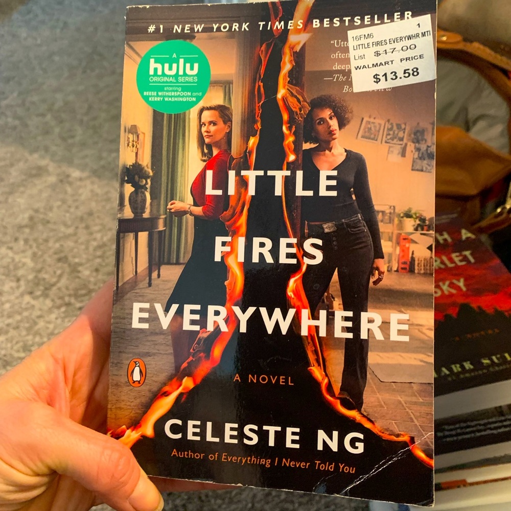 Little Fires Everywhere. A Novel 📖
